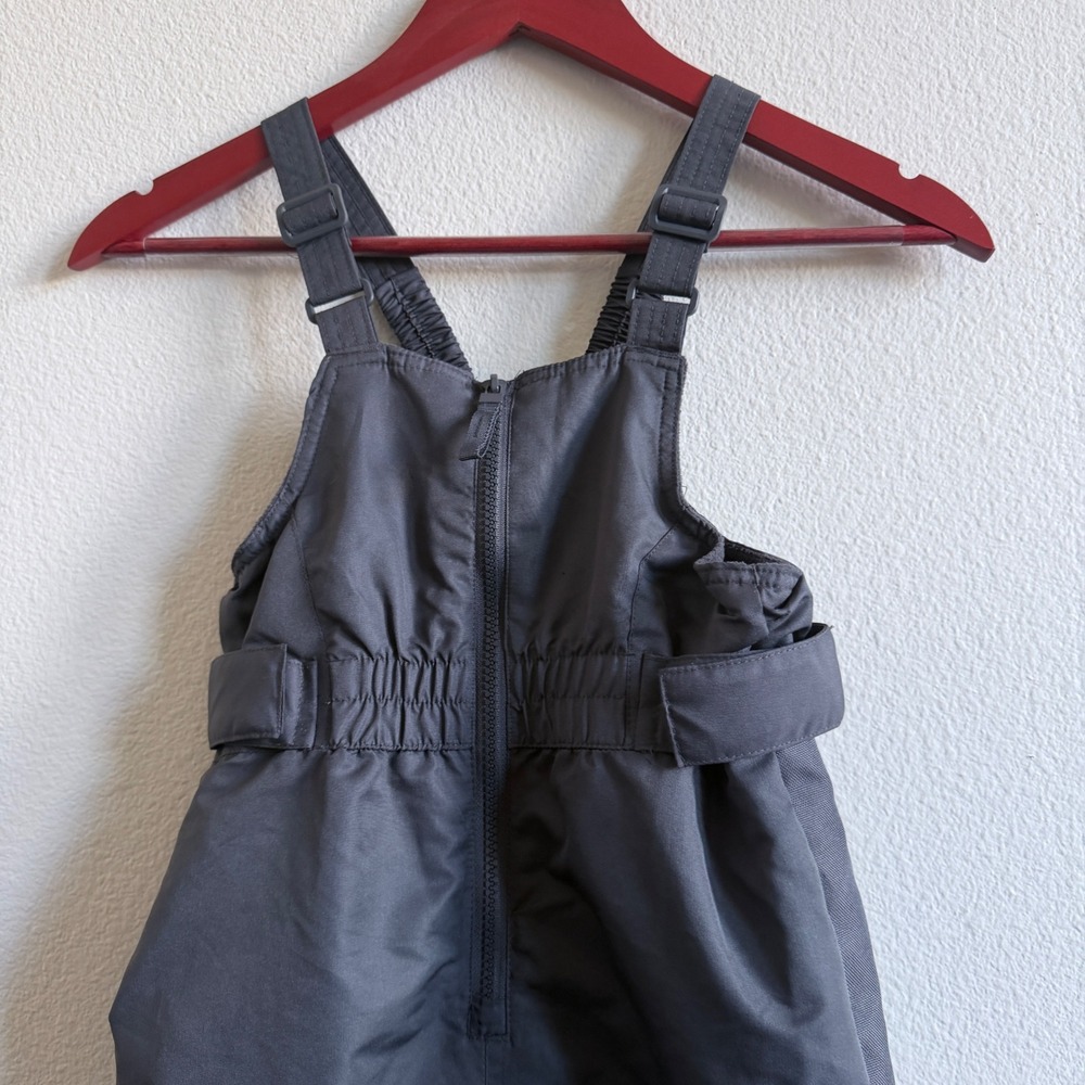 Cat & Jack Kids Dark Gray Insulated Snow Bibs Overalls Size 6 Reinforced Knees